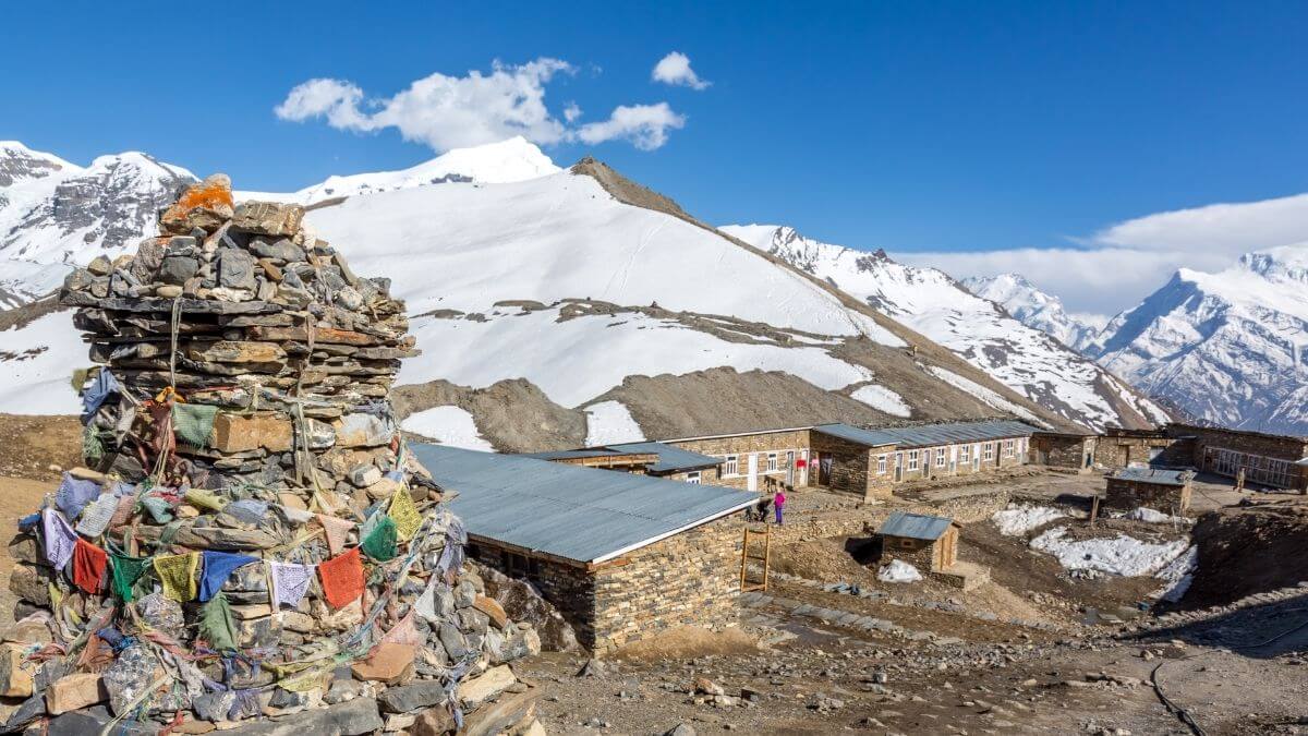 annapurna-himalayas-village
