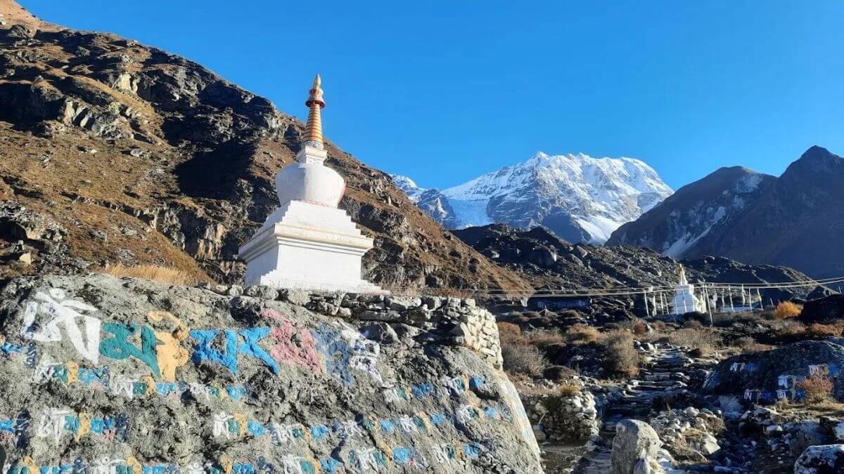 langtang-valley-stupa