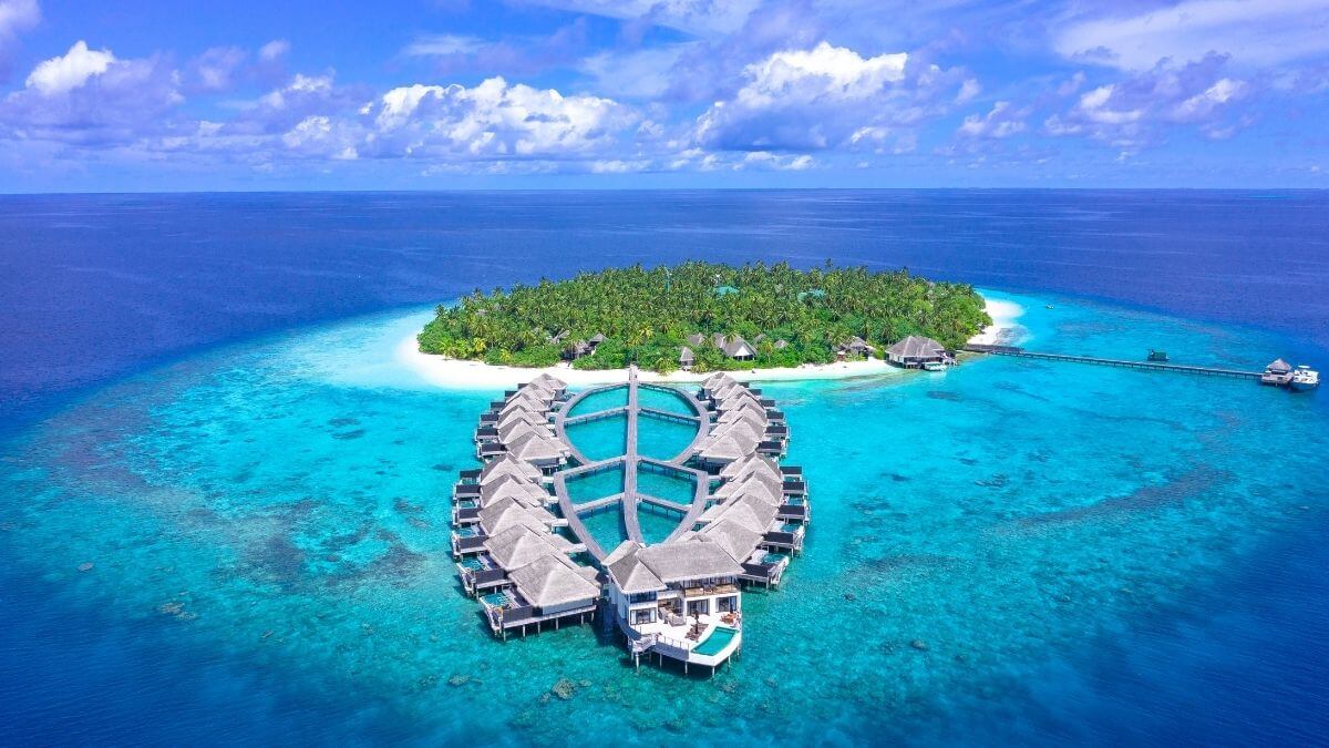 beautiful-aerial-view-of-maldives
