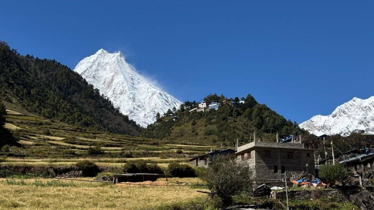 manaslu-circuit-trek-himalayas
