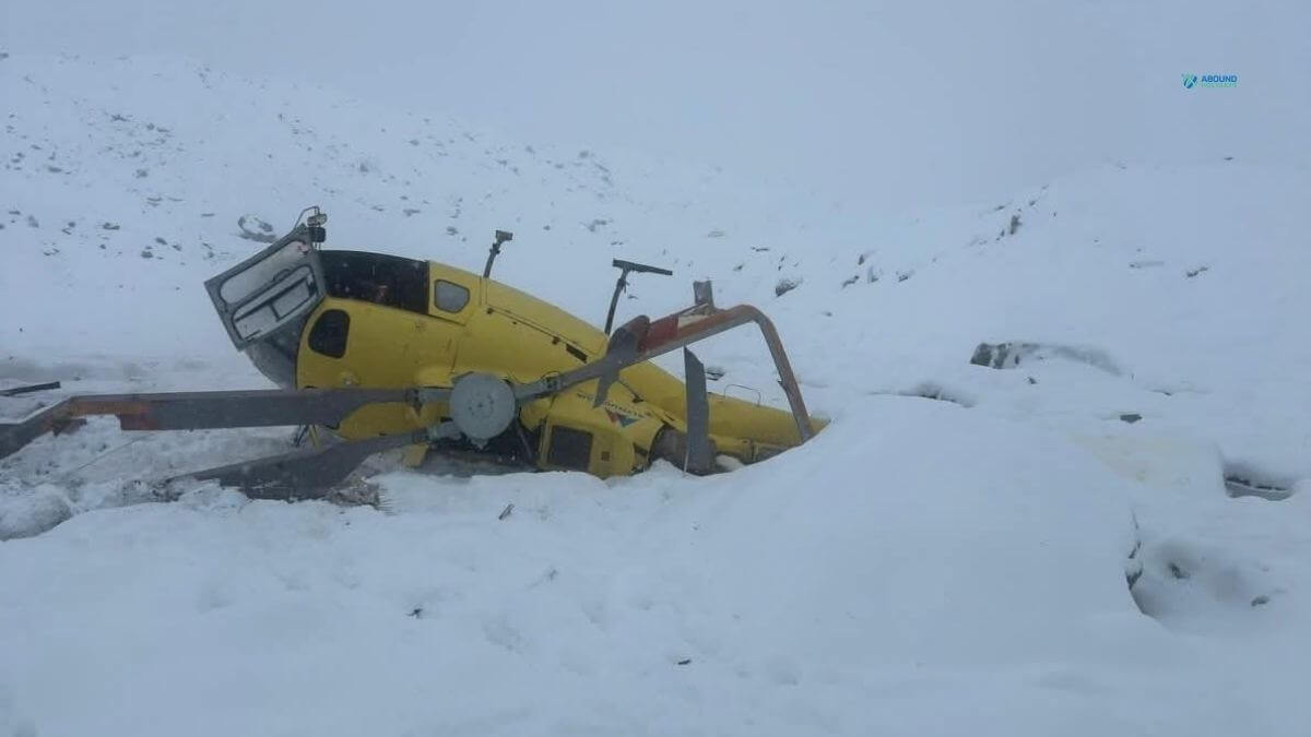 helicopter-crash-everest-region